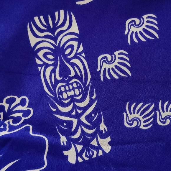 Long, wide Tiki theme scarf or wrap | La Leela - Picture 5 of 8